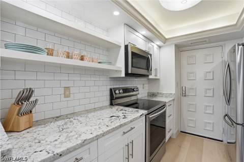2400 Gulf Shore Blvd N 603, Naples FL - photo 8 of 48
