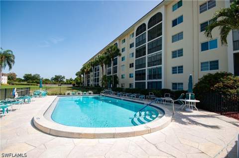21 High Point Cir E 305, Naples FL - photo 24 of 49