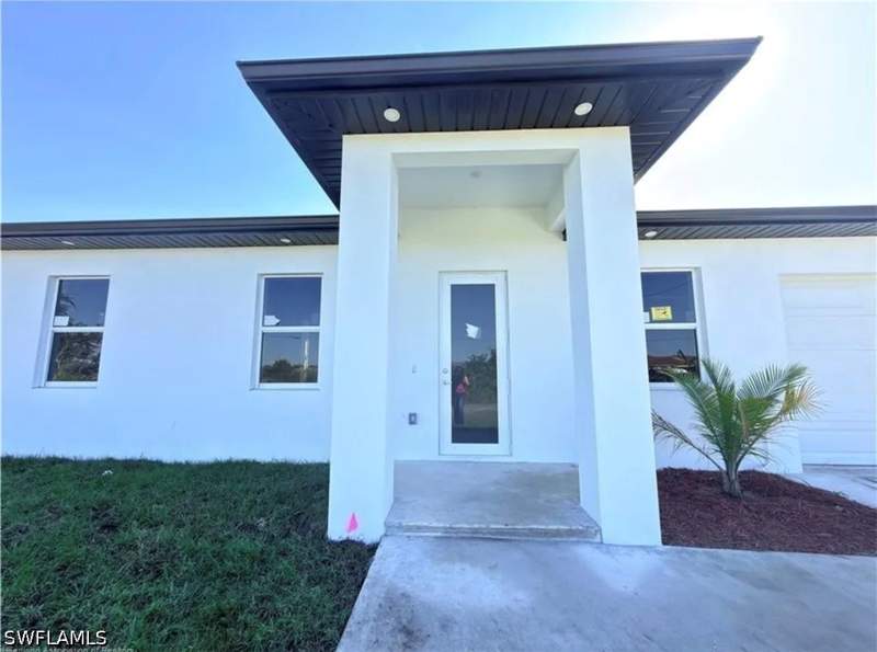3 bedroom SingleFamilyResidence at 2504 71st St W, Lehigh Acres, Lehigh Acres — photo 3