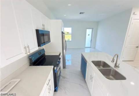 2504 71st St W, Lehigh Acres FL - photo 7 of 24