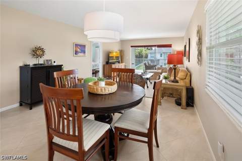 1435 Blue Point Ave 1435, Naples FL - photo 9 of 33