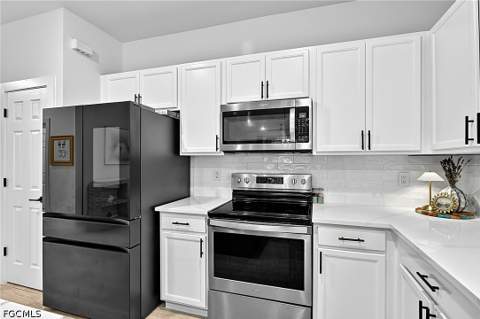 9214 Bexley Dr, Fort Myers FL - photo 10 of 49