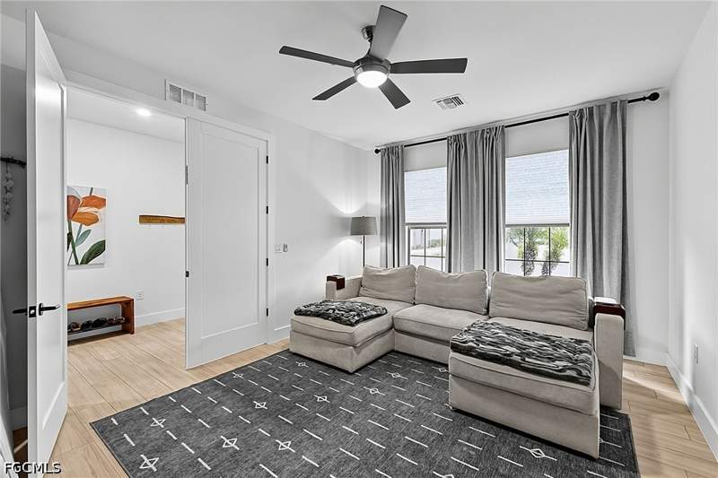 3 bedroom SingleFamilyResidence at 9214 Bexley Dr, Westbrook, Fort Myers — photo 5