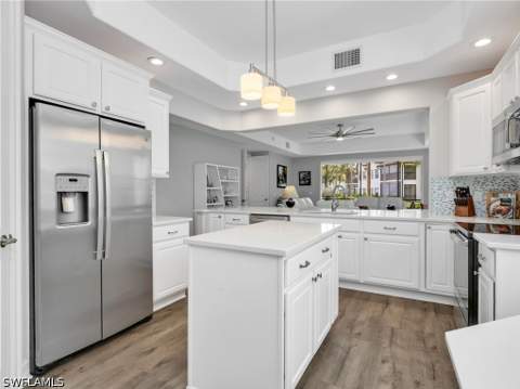 4758 Stratford Ct 1302, Naples FL - photo 8 of 32