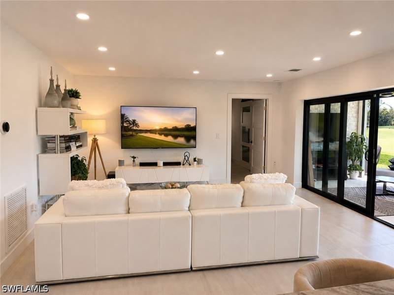 3 bedroom SingleFamilyResidence at 4556 Eagle Key Cir, Lakewood, Naples — photo 3