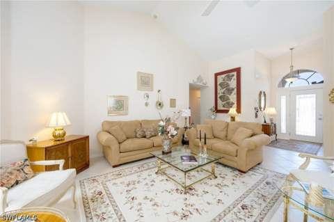 2232 Piccadilly Ct, Naples FL - photo 7 of 39