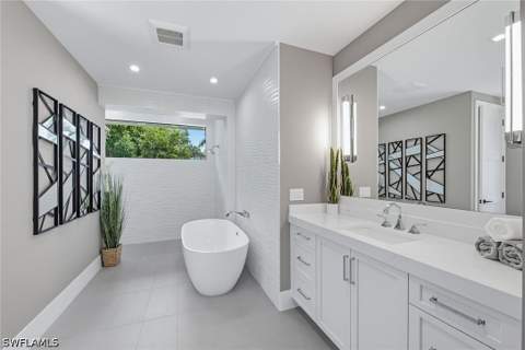 692 Banyan Blvd, Naples FL - photo 13 of 27