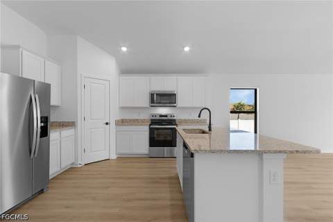 252 Lunette St, Fort Myers FL - photo 6 of 21