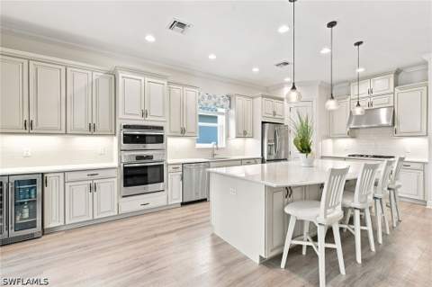 8386 Viale CIR, Naples FL - photo 16 of 38