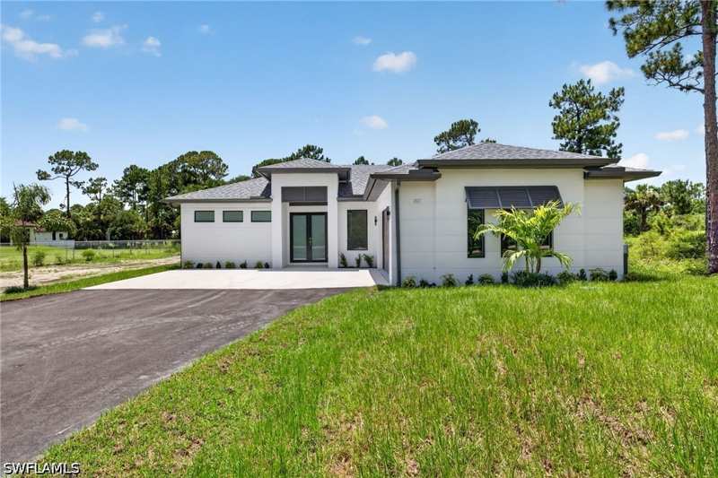 3 bedroom SingleFamilyResidence at 1867 Everglades Blvd N, Golden Gate Estates, Naples — photo 1