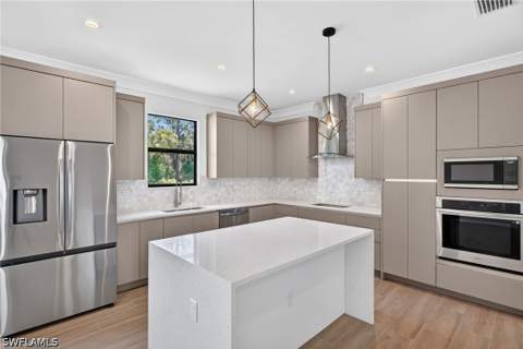 1867 Everglades Blvd N, Naples FL - photo 11 of 37