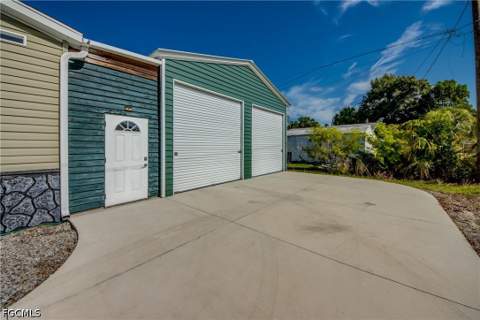 356 Sacramento St, North Fort Myers FL - photo 9 of 50