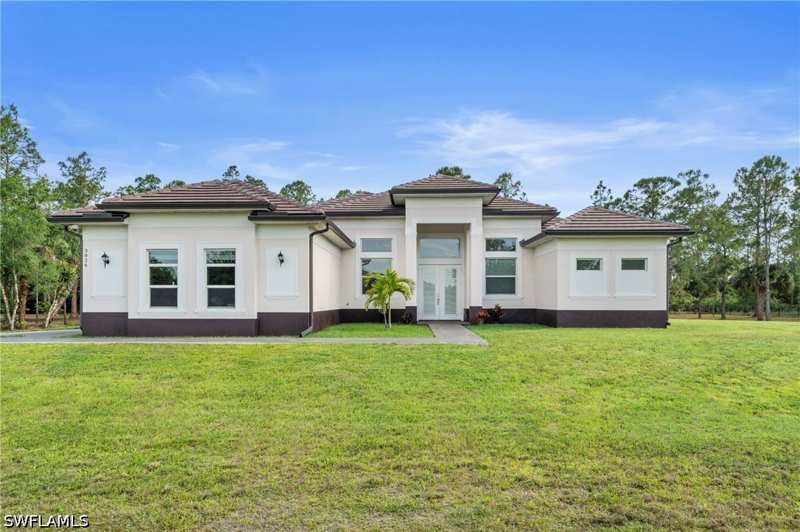 4 bedroom SingleFamilyResidence at 3026 64th Ave NE, Golden Gate Estates, Naples — photo 1