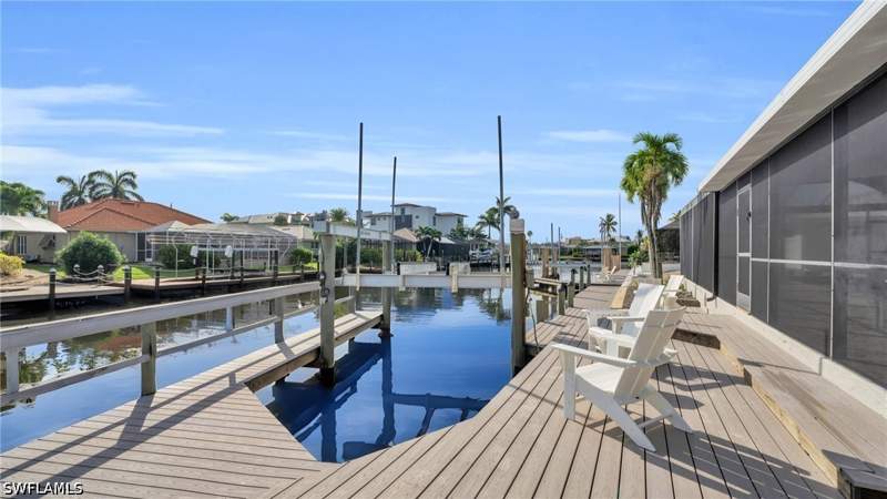4 bedroom SingleFamilyResidence at 23 Palmview Blvd, Fairview Isles, Fort Myers Beach — photo 3