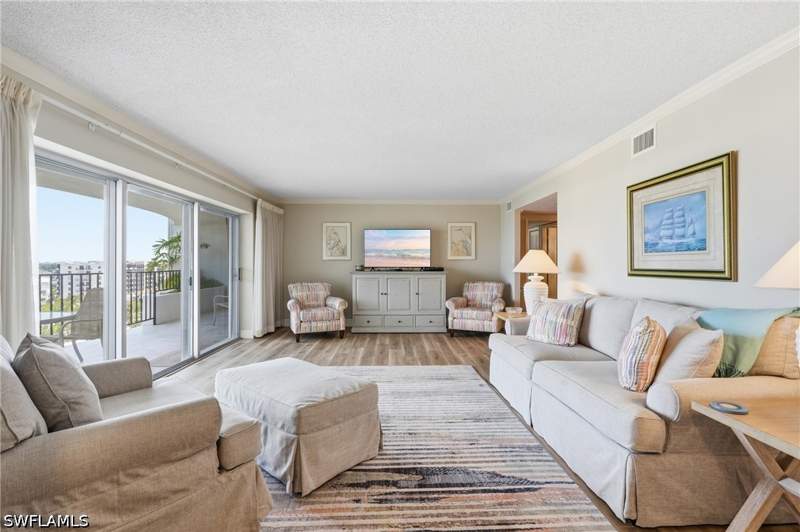 2 bedroom Condominium at 3951 Gulf Shore Blvd N 700, Horizon House, Naples — photo 2
