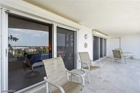 3951 Gulf Shore Blvd N 700, Naples FL - photo 22 of 33