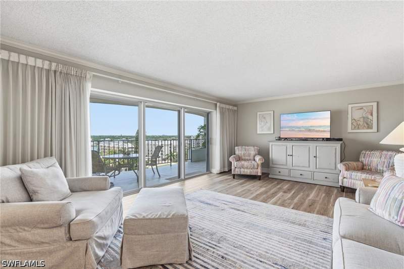 2 bedroom Condominium at 3951 Gulf Shore Blvd N 700, Horizon House, Naples — photo 3