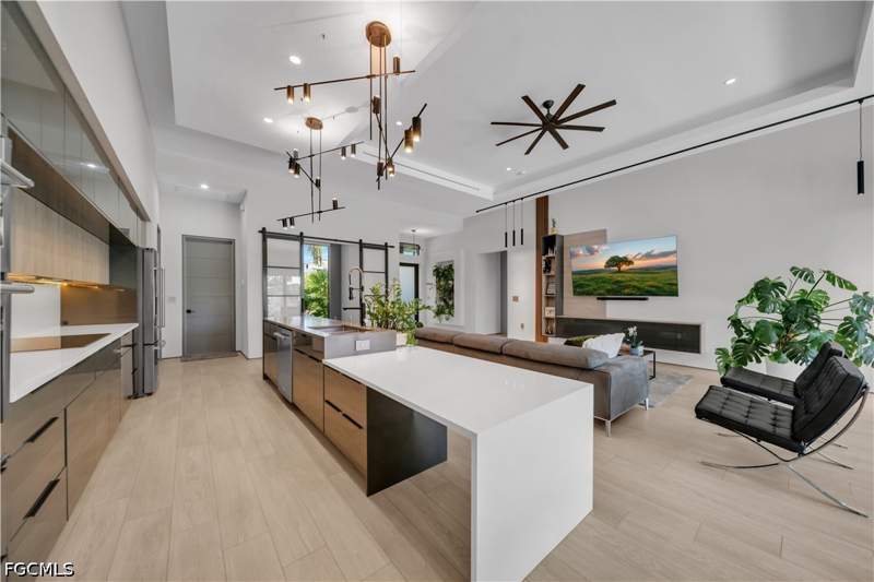 4 bedroom SingleFamilyResidence at 3801 SW 17th Pl, Cape Coral, Cape Coral — photo 2