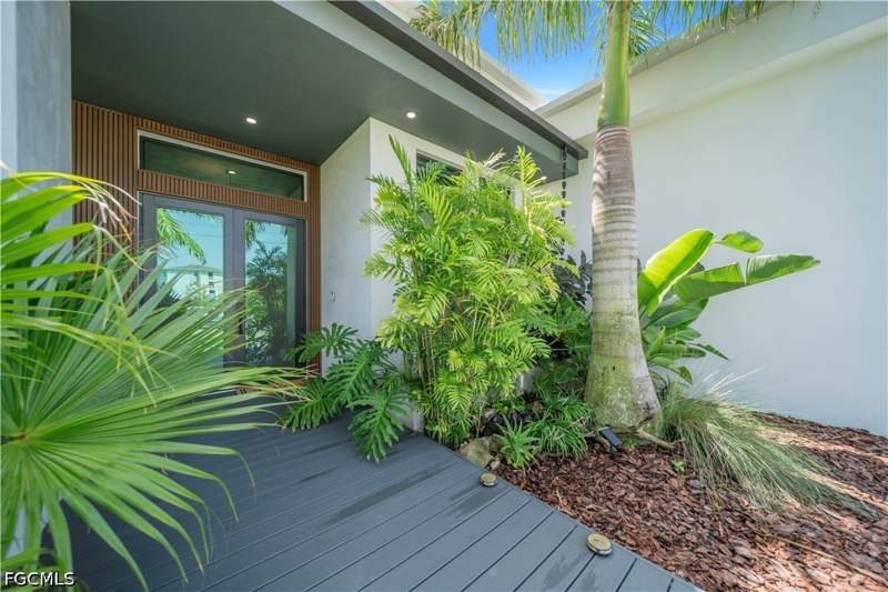 4 bedroom SingleFamilyResidence at 3801 SW 17th Pl, Cape Coral, Cape Coral — photo 3