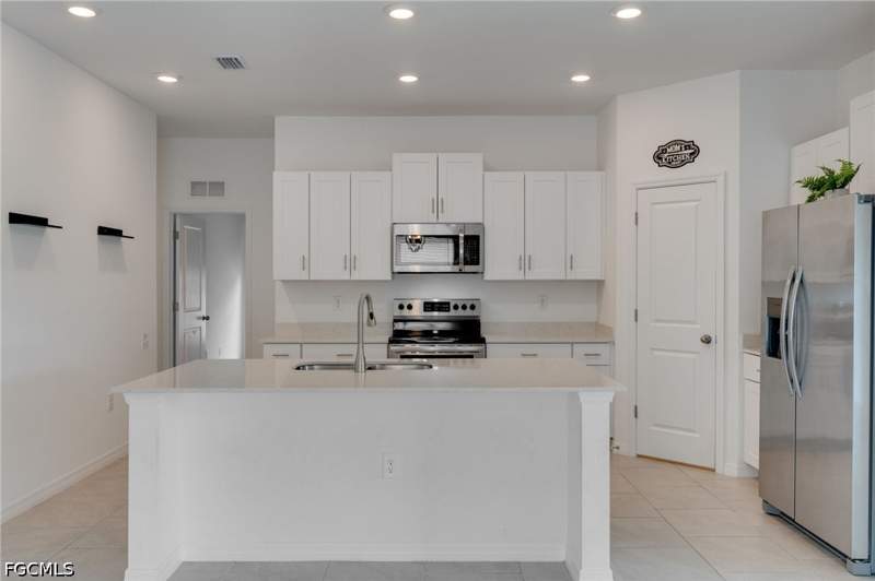 4 bedroom SingleFamilyResidence at 4057 San Clemente Ct, Crane Landing, North Fort Myers — photo 5