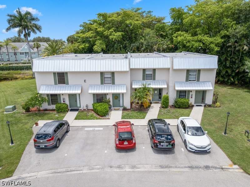3 bedroom Townhouse at 151 Cypress Way E E101, Haciendas, Naples — photo 2
