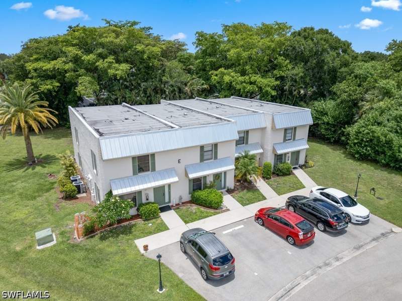 3 bedroom Townhouse at 151 Cypress Way E E101, Haciendas, Naples — photo 3