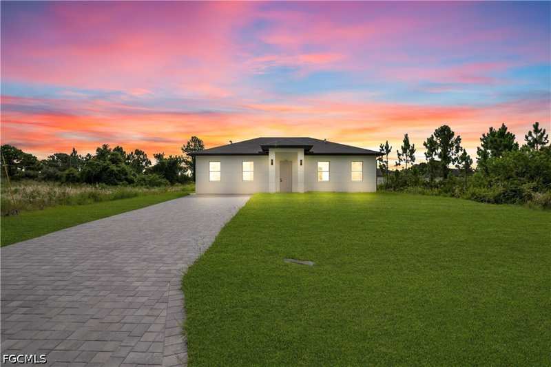 4 bedroom SingleFamilyResidence at 707 Randall Ave E, Lehigh Acres, Lehigh Acres — photo 1