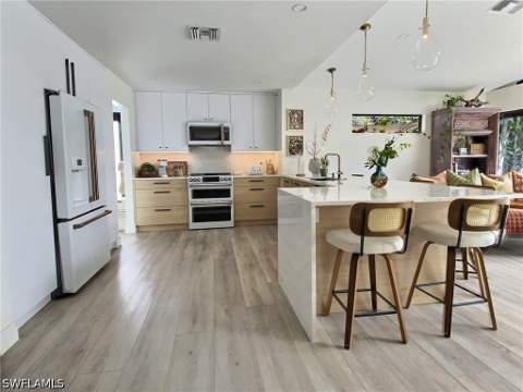 1031 Diana Ave, Naples FL - photo 14 of 29