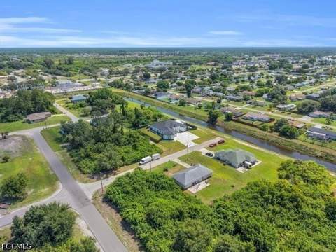 2500 2nd St SW, Lehigh Acres FL - photo 6 of 43