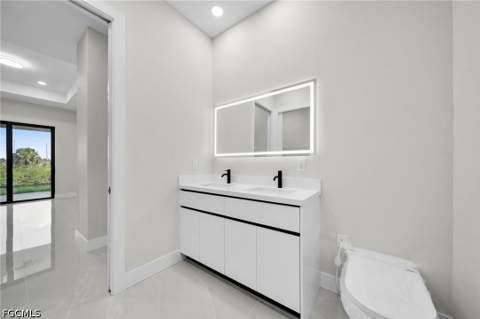216 NE 25th Ter, Cape Coral FL - photo 19 of 45