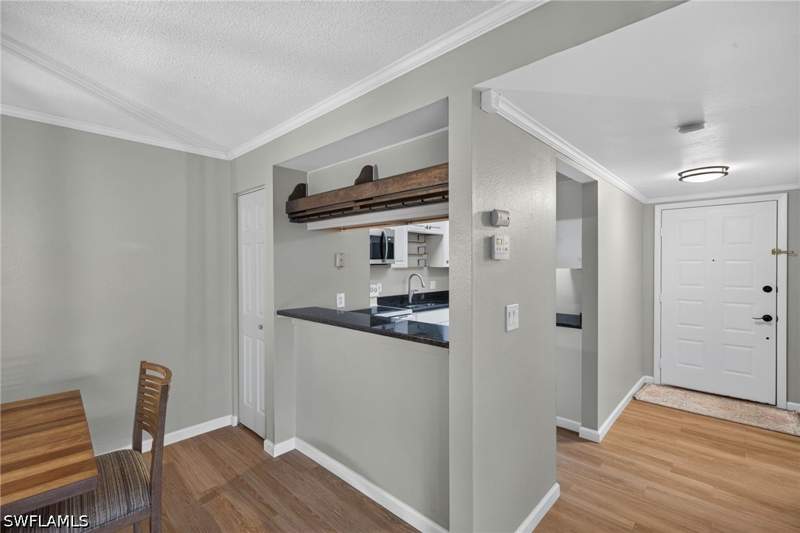 2 bedroom Condominium at 8121 S Woods Cir 9, Summerlin Woods, Fort Myers — photo 3