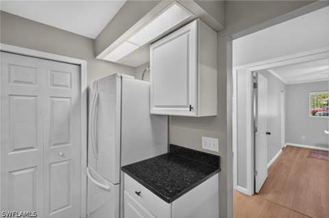 8121 S Woods Cir 9, Fort Myers FL - photo 7 of 23