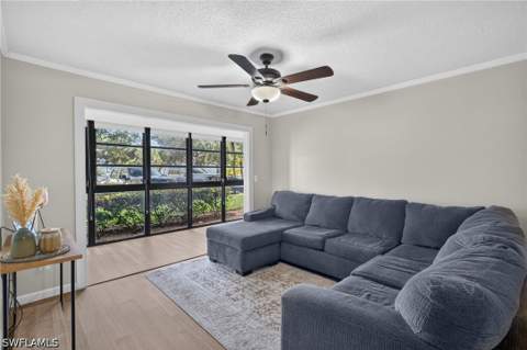 8121 S Woods Cir 9, Fort Myers FL - photo 8 of 23