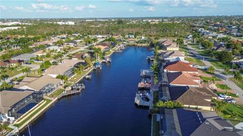 2549 SW 38th St, Cape Coral FL - photo 6 of 34