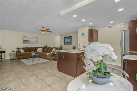 4112 SE 19th Pl 104, Cape Coral FL - photo 9 of 25