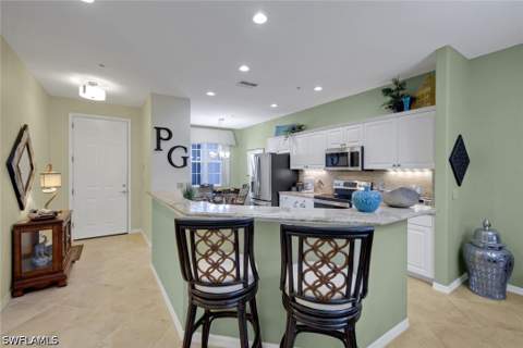 4864 Hampshire Ct 203, Naples FL - photo 11 of 38