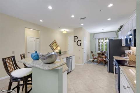 4864 Hampshire Ct 203, Naples FL - photo 12 of 38