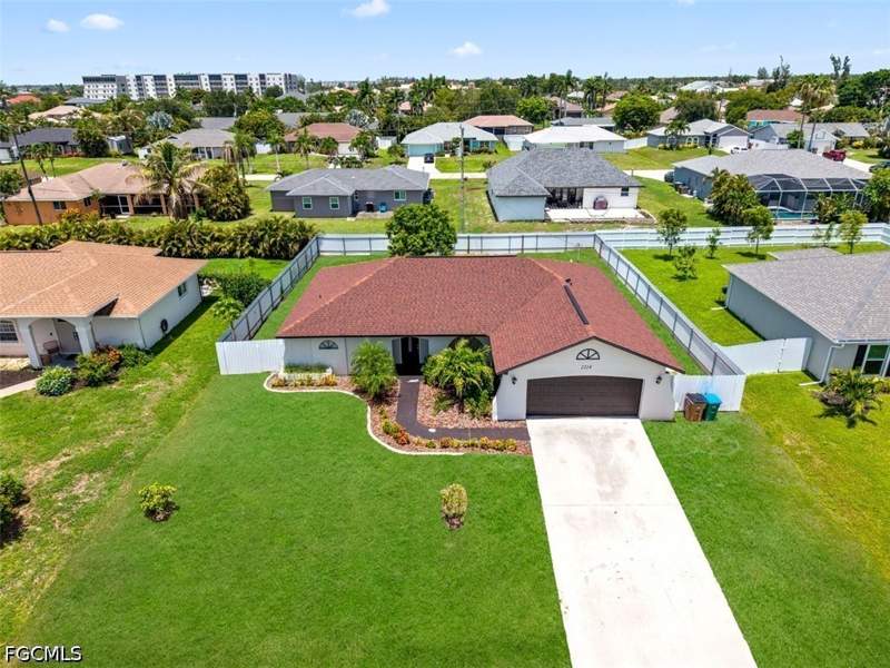 3 bedroom SingleFamilyResidence at 2214 SW 13th Ave, Cape Coral, Cape Coral — photo 2