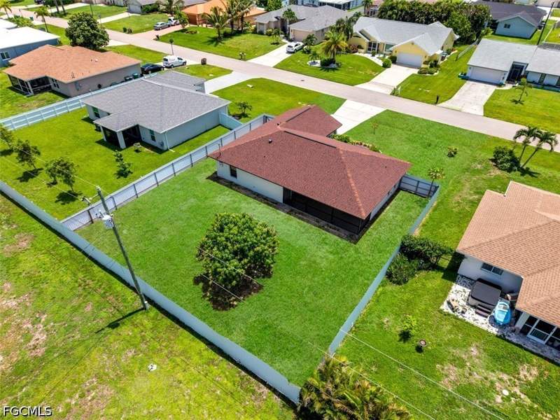 3 bedroom SingleFamilyResidence at 2214 SW 13th Ave, Cape Coral, Cape Coral — photo 4