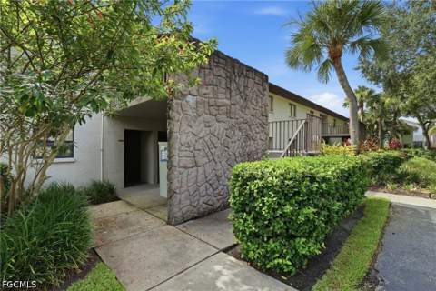 10 Beth Stacey Blvd 206, Lehigh Acres FL - photo 18 of 32