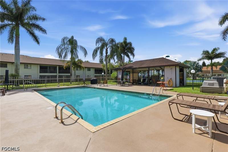 2 bedroom Attached at 10 Beth Stacey Blvd 206, Stone Edge Condo, Lehigh Acres — photo 5