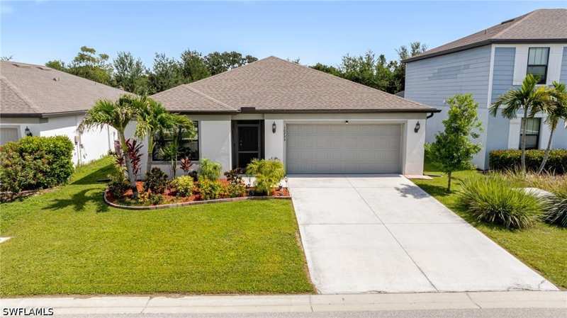3 bedroom SingleFamilyResidence at 10795 Marlberry Way, Enclaves At Eagle Landing, North Fort Myers — photo 1