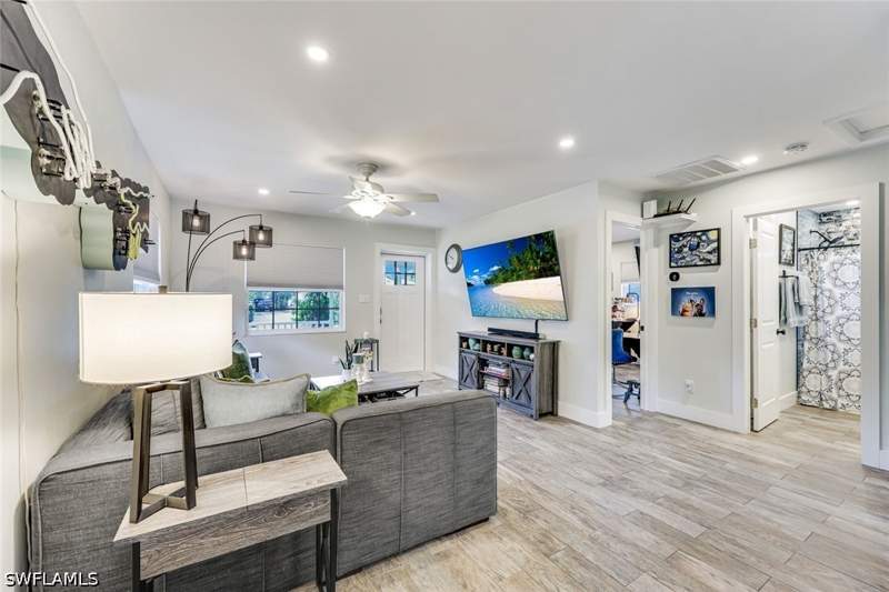 2 bedroom SingleFamilyResidence at 2385 Sunset Ave, Sunset Homes, Naples — photo 4