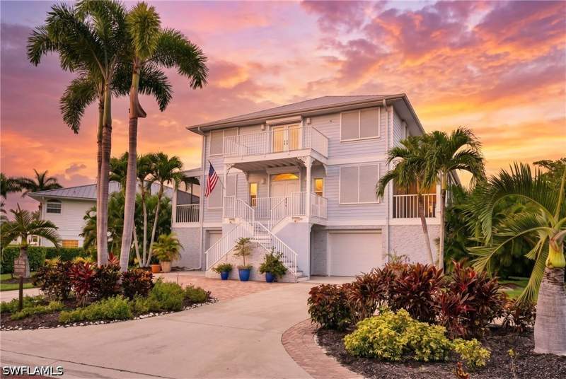 4 bedroom SingleFamilyResidence at 200 Topanga Dr, Southport On The Bay, Bonita Springs — photo 2