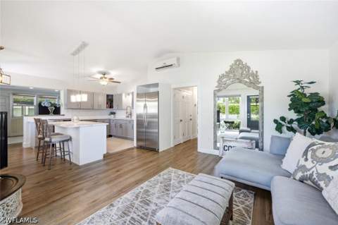 1216 10th St N, Naples FL - photo 11 of 42