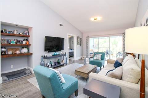 225 Robin Hood Cir 203, Naples FL - photo 17 of 50