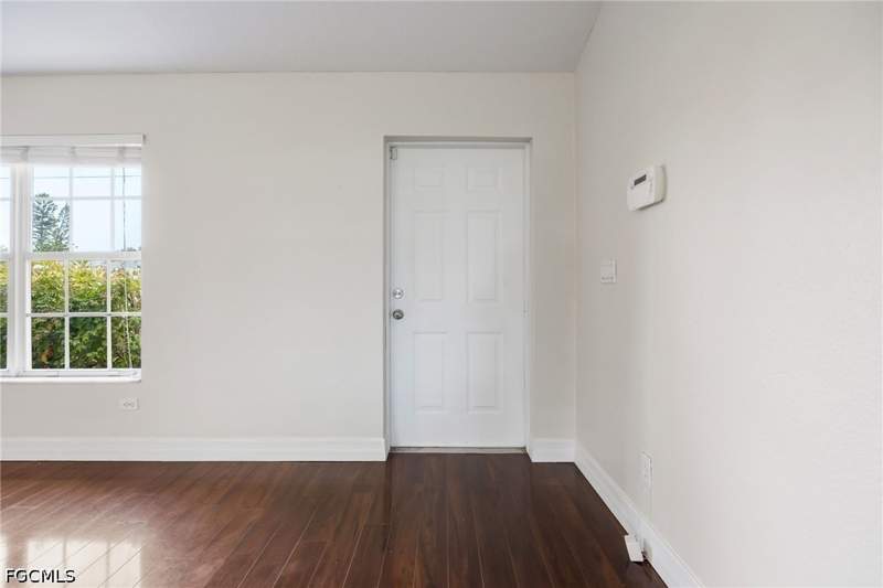 4 bedroom SingleFamilyResidence at 1418 SW 11th Pl, Cape Coral, Cape Coral — photo 3