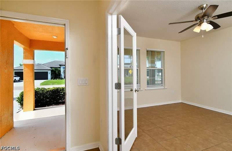 3 bedroom SingleFamilyResidence at 1913 SW 26th Ter, Cape Coral, Cape Coral — photo 5