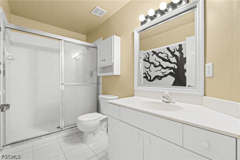 3647 Pine Oak Cir 103, Fort Myers FL - photo 11 of 31