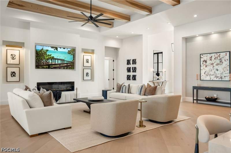 4 bedroom SingleFamilyResidence at 15850 Hampton View Ct, Devonwood, Fort Myers — photo 3